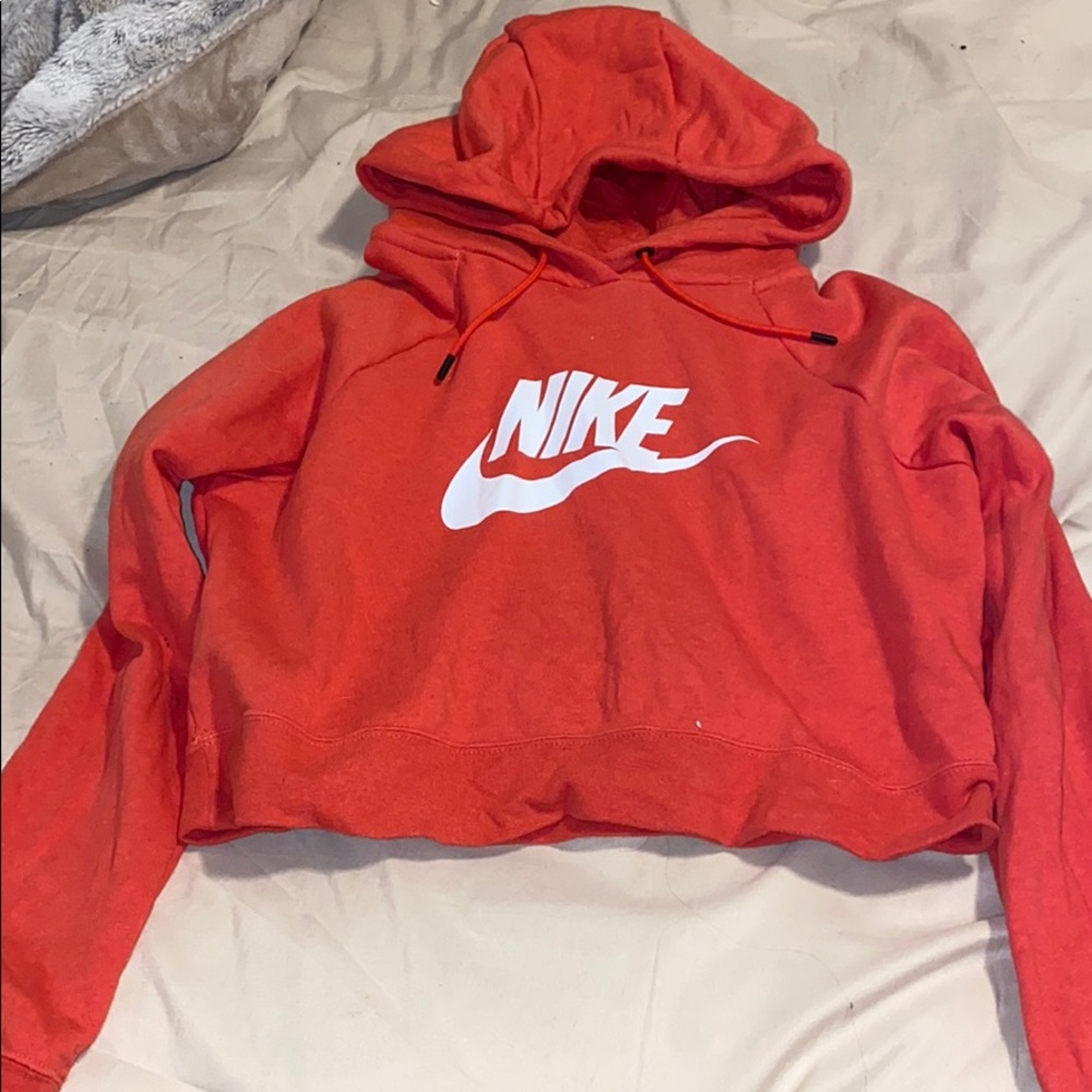 Cropped Nike Sweatshirt